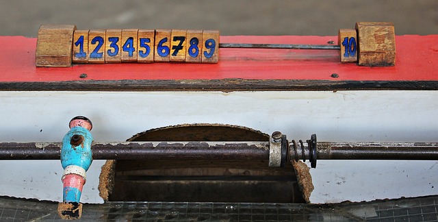 足球队的需 足球队的需