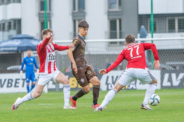 现出卓越的 现出卓越的